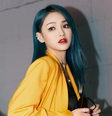 xinwen cool and hawt